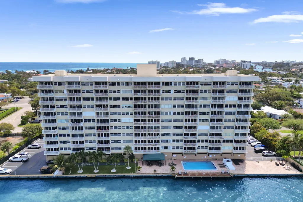 2611 N Riverside Drive Pompano Beach FL 33062