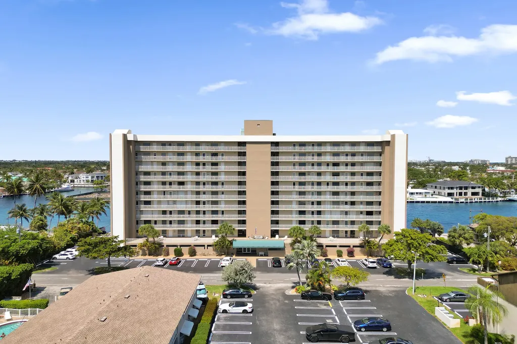 2611 N Riverside Drive Pompano Beach FL 33062