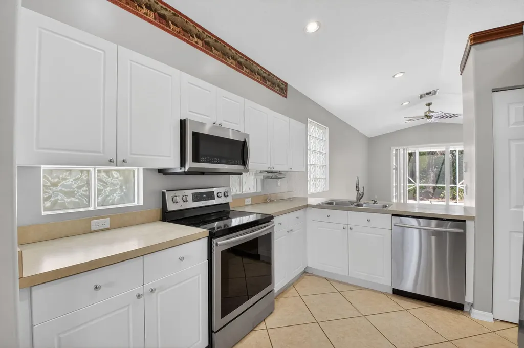 8451 Siciliano Street Boynton Beach FL 33472