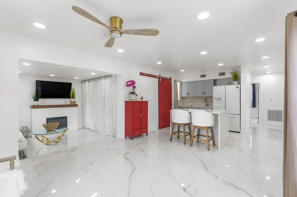 201 NE 28th Court Boynton Beach FL 33435