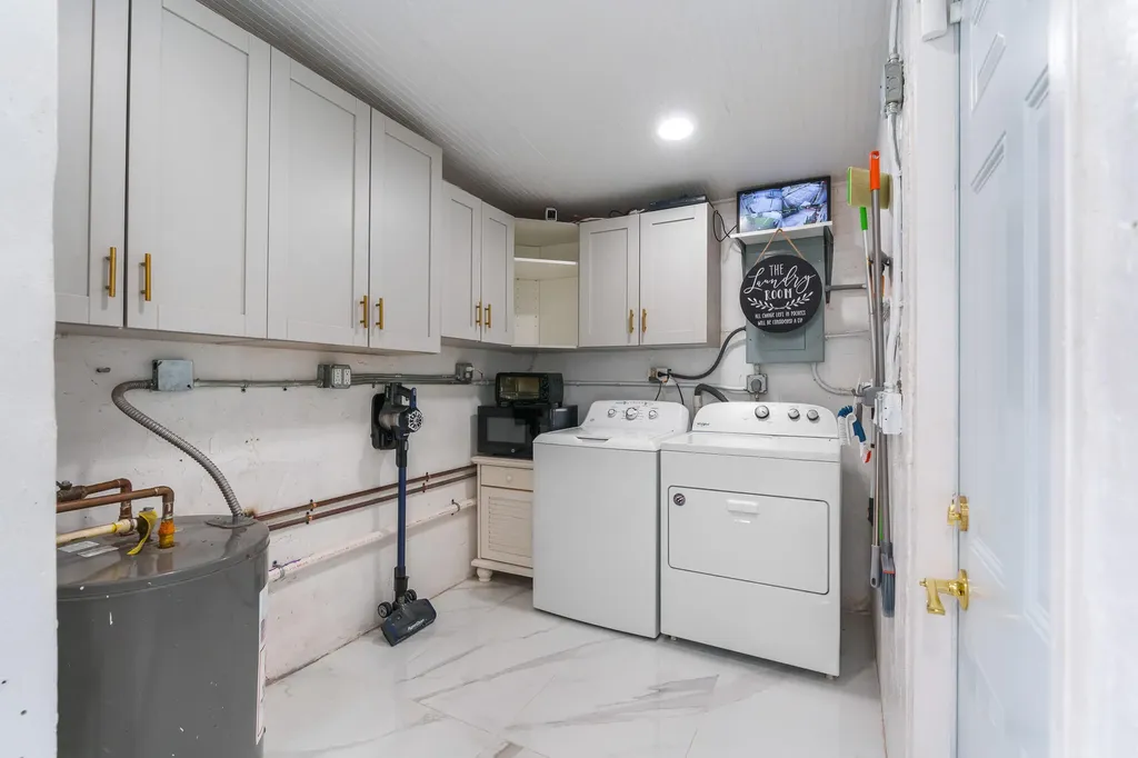 201 NE 28th Court Boynton Beach FL 33435