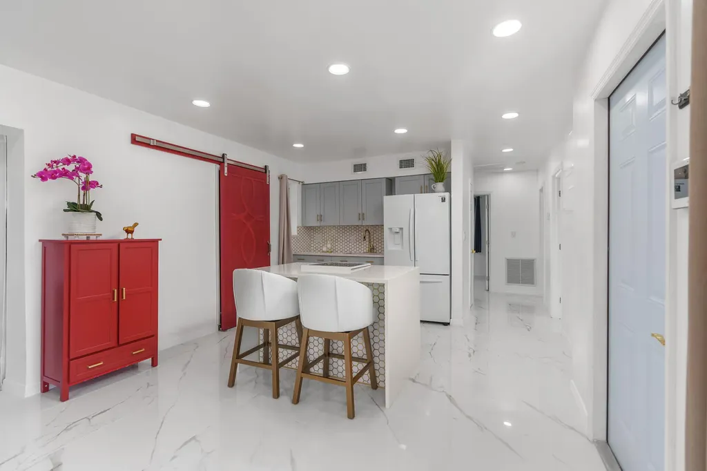 201 NE 28th Court Boynton Beach FL 33435