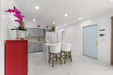 201 NE 28th Court Boynton Beach FL 33435