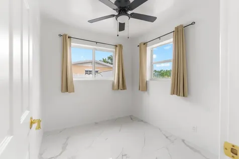 201 NE 28th Court Boynton Beach FL 33435