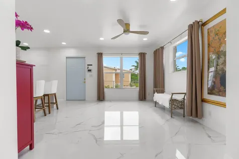 201 NE 28th Court Boynton Beach FL 33435