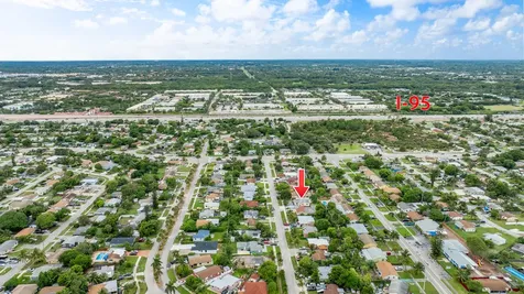 201 NE 28th Court Boynton Beach FL 33435