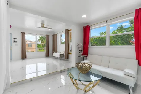 201 NE 28th Court Boynton Beach FL 33435