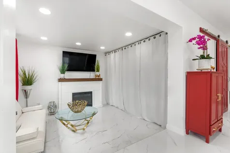 201 NE 28th Court Boynton Beach FL 33435