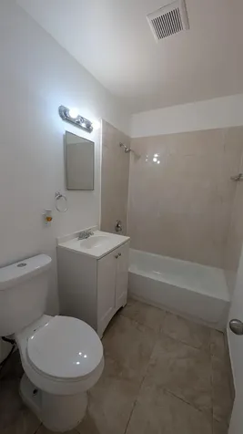 541 N 68th Way Hollywood FL 33024