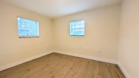 541 N 68th Way Hollywood FL 33024