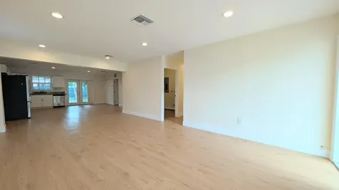 541 N 68th Way Hollywood FL 33024