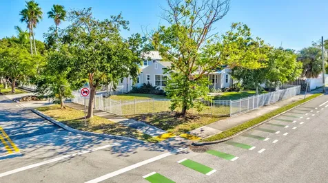 736 Rockland Drive West Palm Beach FL 33405