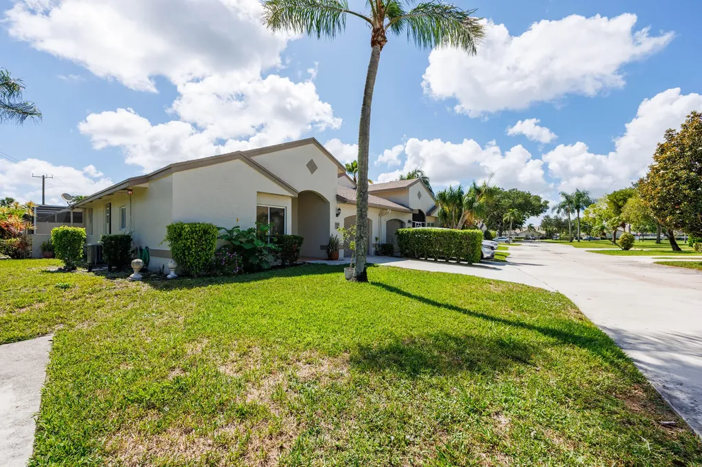 9497 Boca Gardens Parkway Boca Raton FL 33496