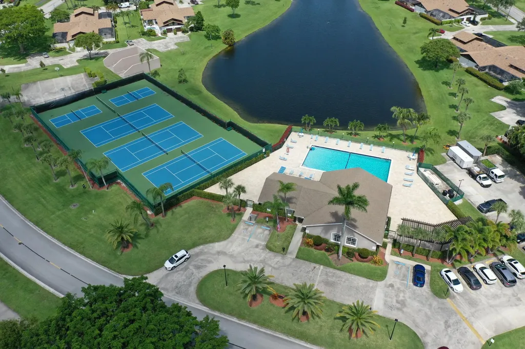 9497 Boca Gardens Parkway Boca Raton FL 33496