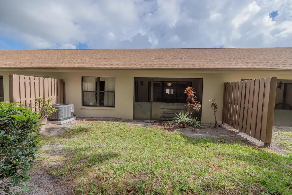 2054 SW Silver Pine Way Palm City FL 34990