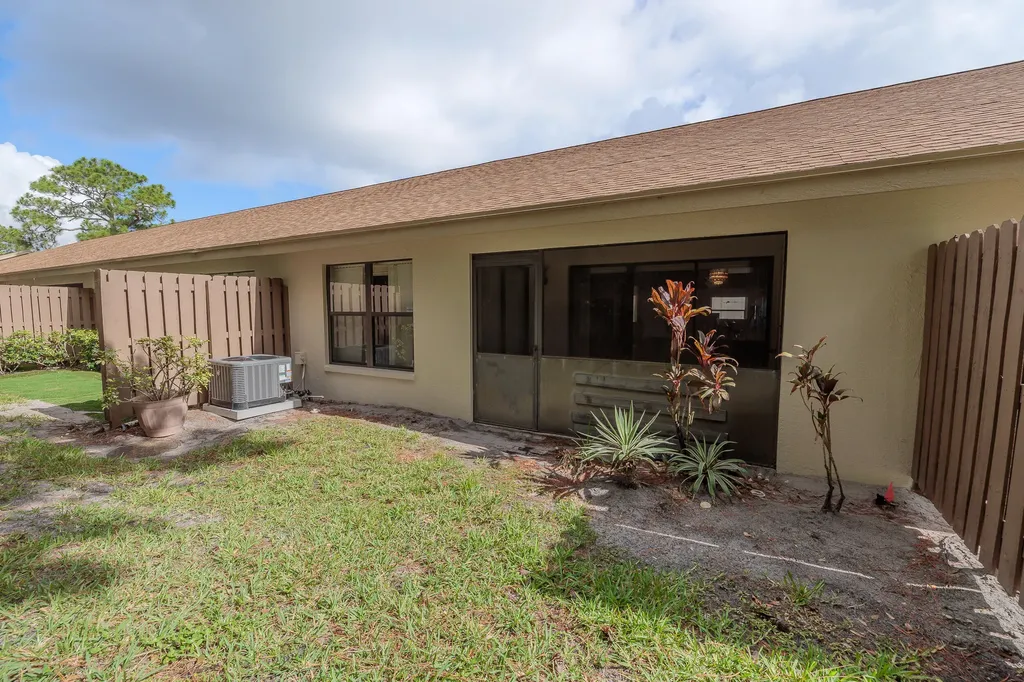 2054 SW Silver Pine Way Palm City FL 34990