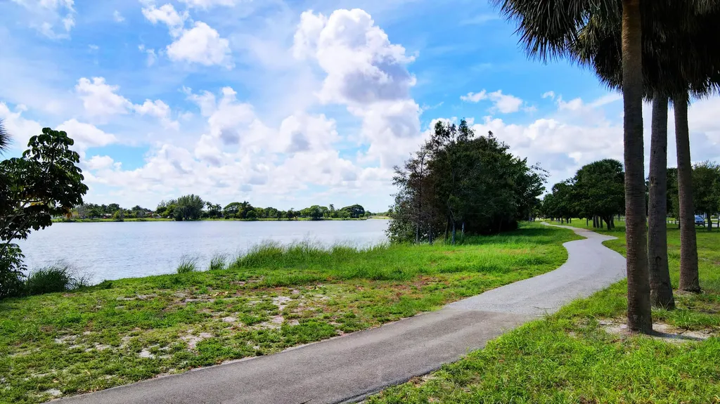 2840 Cynthia Lane Lake Worth Beach FL 33461