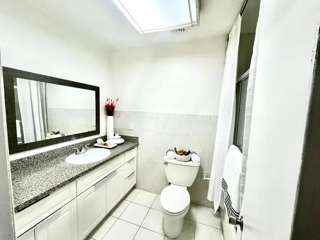 15385 S Dixie Highway Palmetto Bay FL 33157