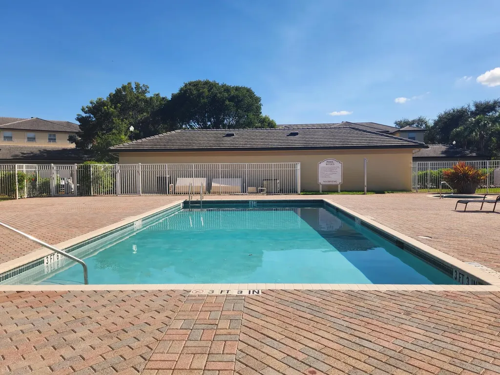 2060 Greenview Shores Boulevard Wellington FL 33414
