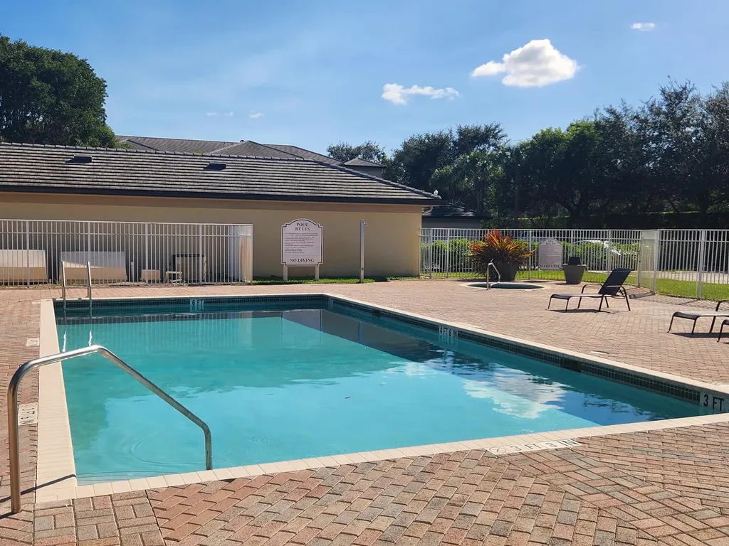 2060 Greenview Shores Boulevard Wellington FL 33414