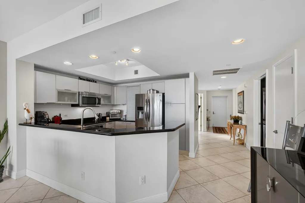 2640 Lake Shore Drive Riviera Beach FL 33404