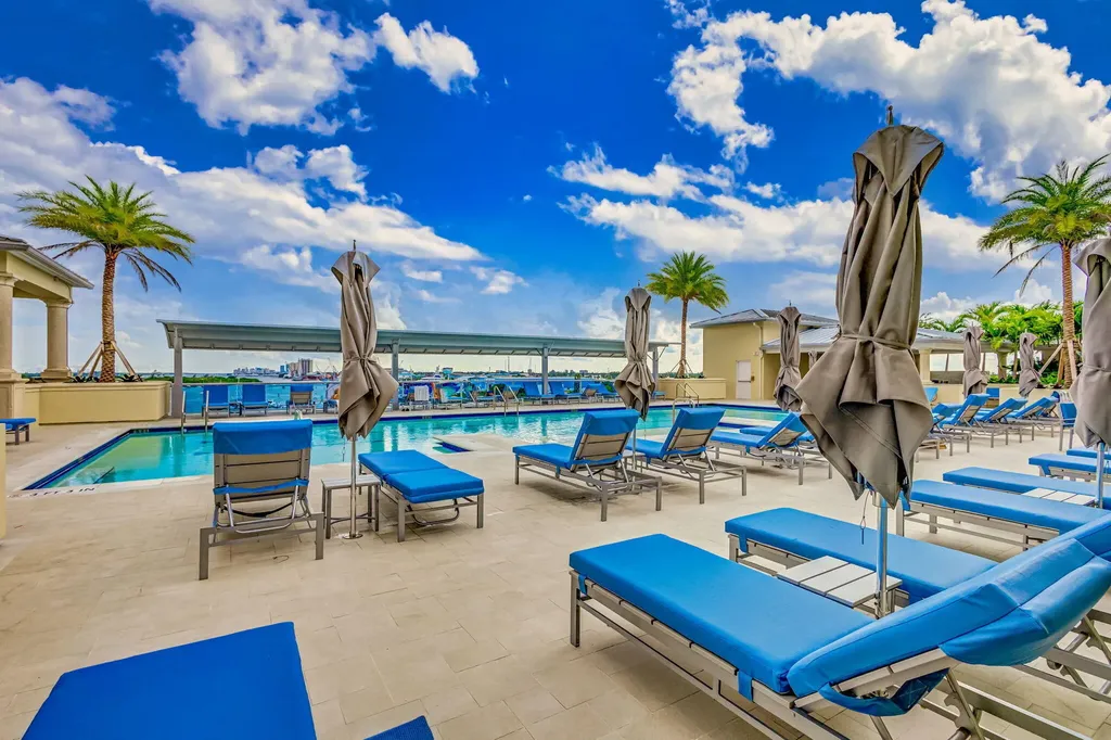 2640 Lake Shore Drive Riviera Beach FL 33404