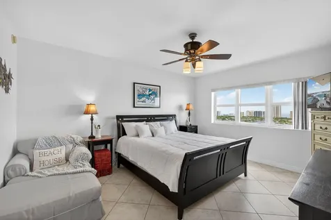 2640 Lake Shore Drive Riviera Beach FL 33404