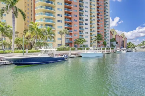2640 Lake Shore Drive Riviera Beach FL 33404