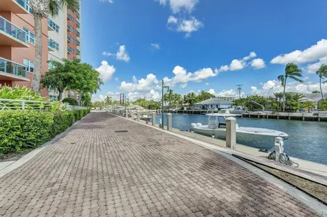 2640 Lake Shore Drive Riviera Beach FL 33404