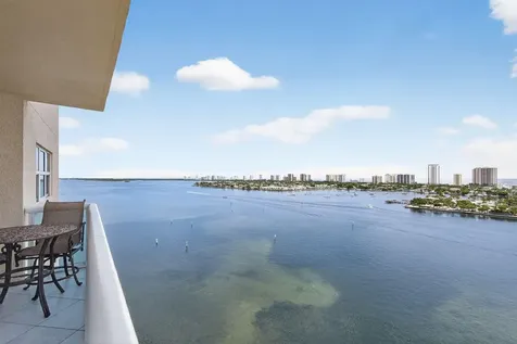 2640 Lake Shore Drive Riviera Beach FL 33404