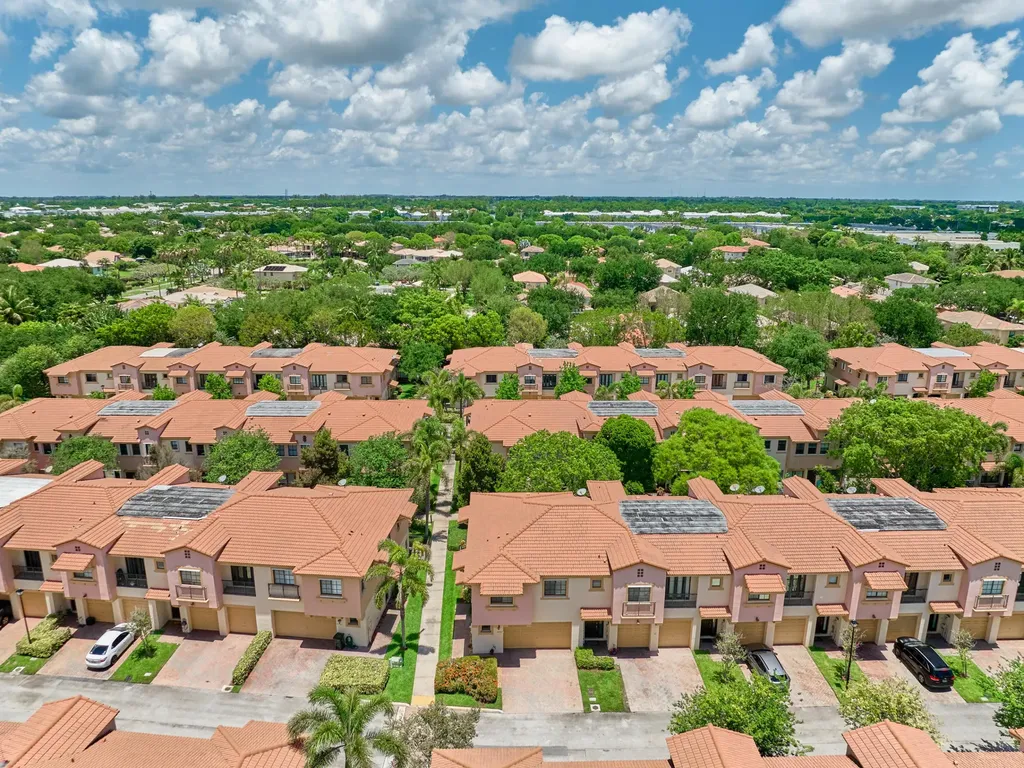 4767 Preserve Street Coconut Creek FL 33073