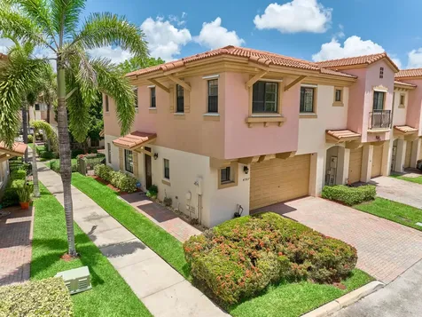 4767 Preserve Street Coconut Creek FL 33073