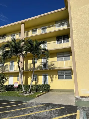 9949 Sandalfoot Boulevard Boca Raton FL 33428