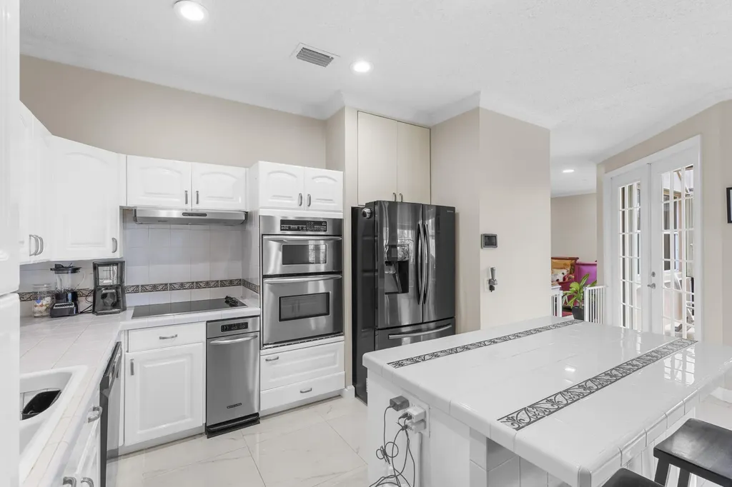 907 Stanton Drive Weston FL 33326