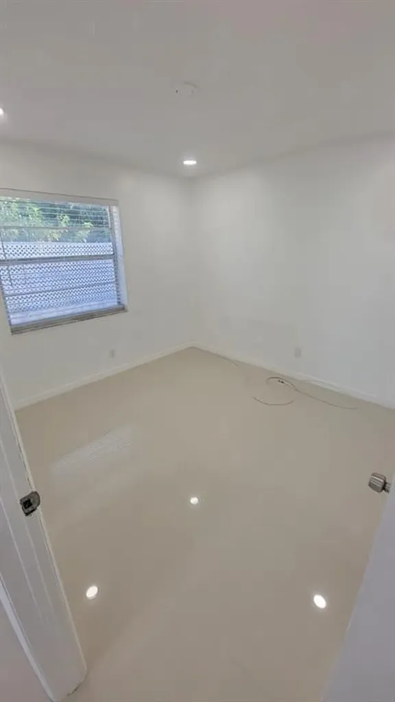 831 NW 14th Way Fort Lauderdale FL 33311