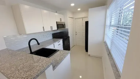 831 NW 14th Way Fort Lauderdale FL 33311