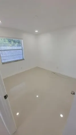 831 NW 14th Way Fort Lauderdale FL 33311