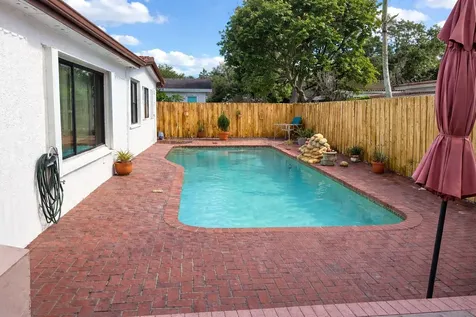 10478 NW 4th Street Plantation FL 33324