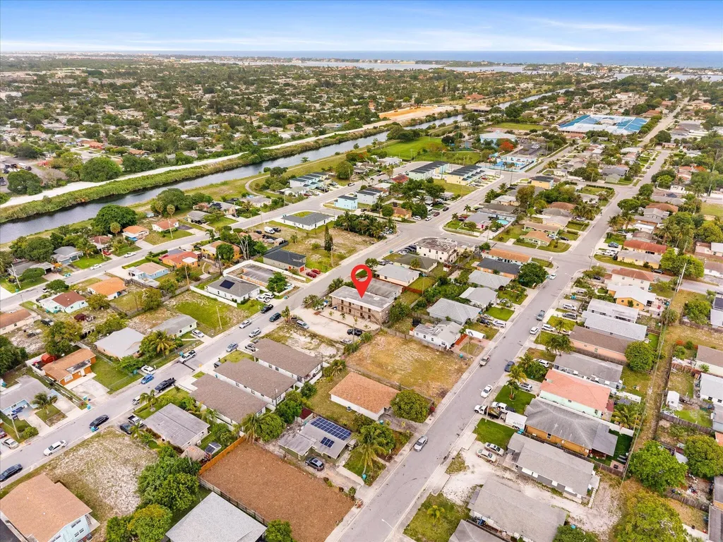 526 NW 12th Avenue Boynton Beach FL