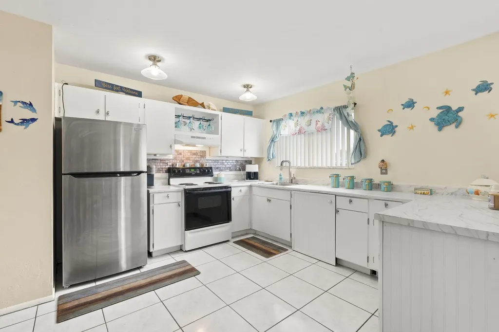 651 SW Old Briar Avenue Port St Lucie FL 34953