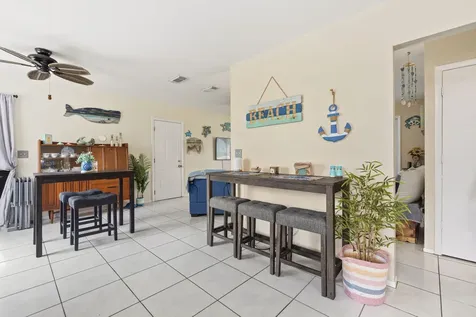 651 SW Old Briar Avenue Port St Lucie FL 34953