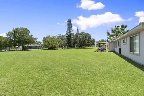 651 SW Old Briar Avenue Port St Lucie FL 34953