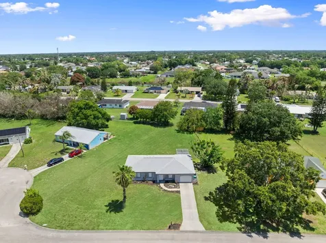 651 SW Old Briar Avenue Port St Lucie FL 34953