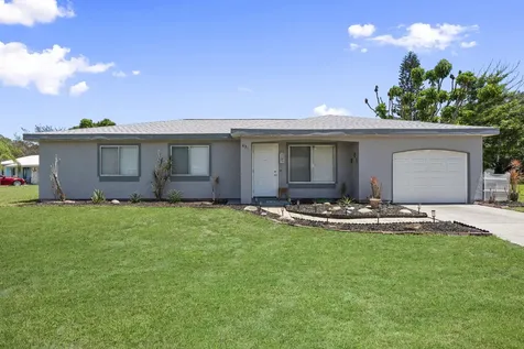 651 SW Old Briar Avenue Port St Lucie FL 34953