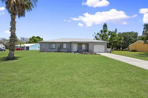 651 SW Old Briar Avenue Port St Lucie FL 34953