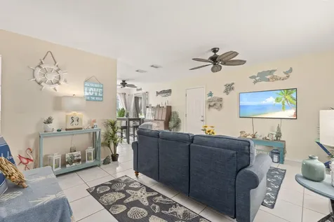 651 SW Old Briar Avenue Port St Lucie FL 34953