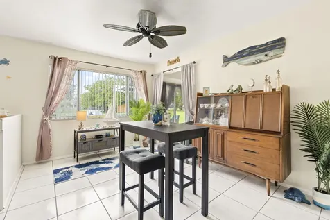 651 SW Old Briar Avenue Port St Lucie FL 34953