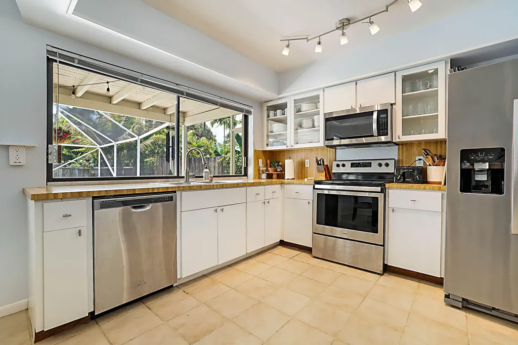 20869 Sonrisa Way Boca Raton FL 33433