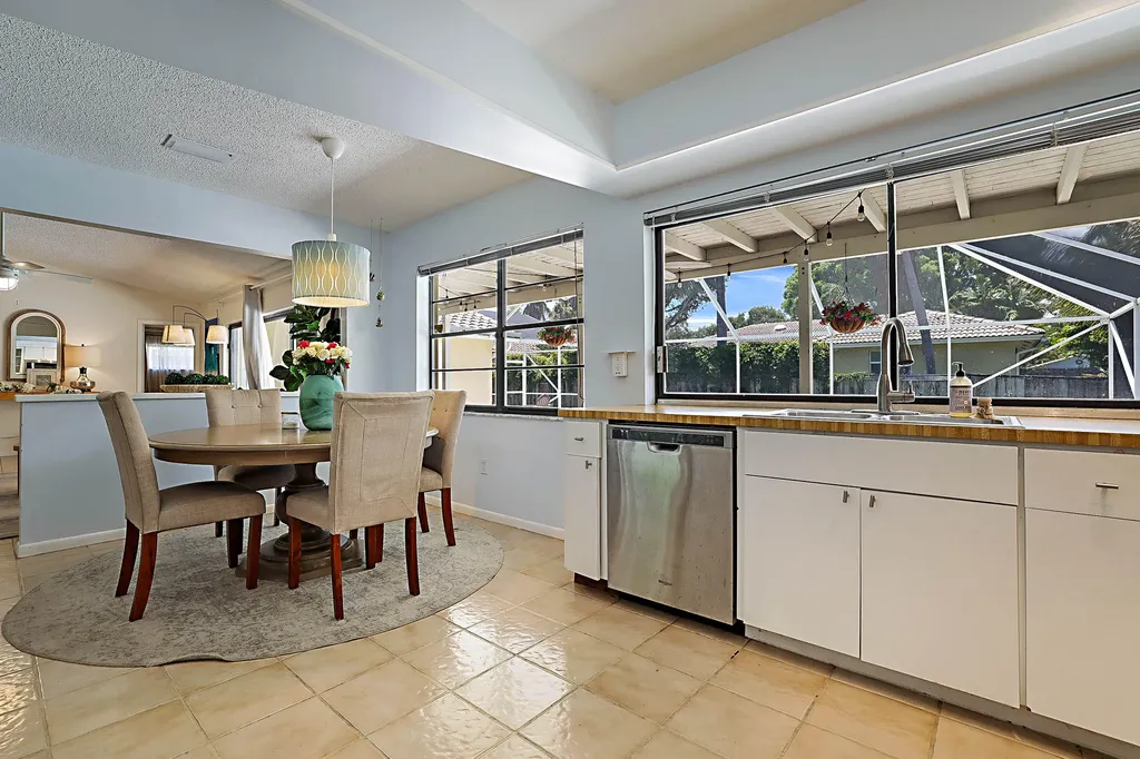 20869 Sonrisa Way Boca Raton FL 33433