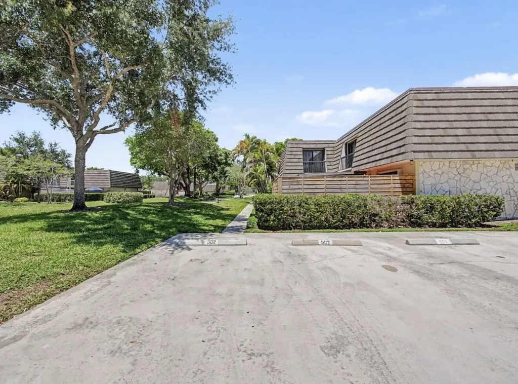 502 5th Terrace Palm Beach Gardens FL 33418